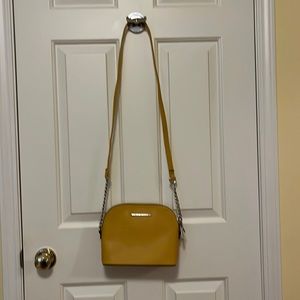 Steve Madden purse in yellow